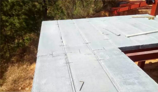 混凝土輕質(zhì)實(shí)心墻板